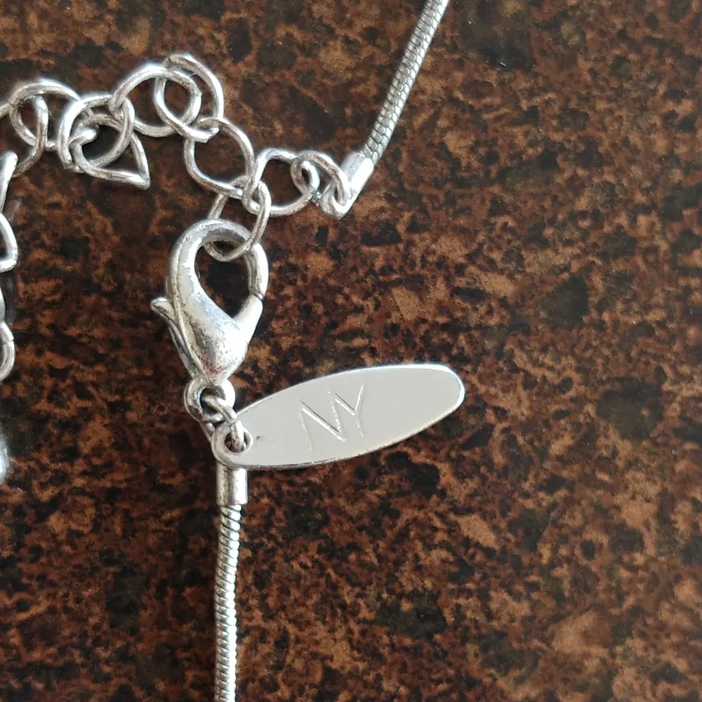 Necklaces - Picture 4 of 8